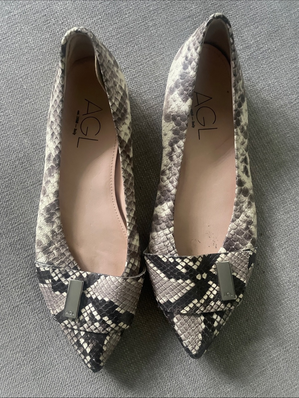AGL Pointed Toe Snakeskin Flat in Black and Cream